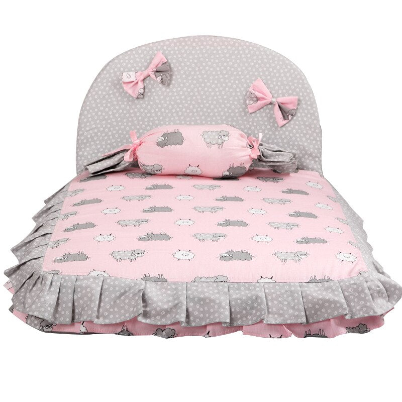 Lovely Dog Bed/Sofa Pad in an adorable pattern. Pamper your favorite prince or princess.